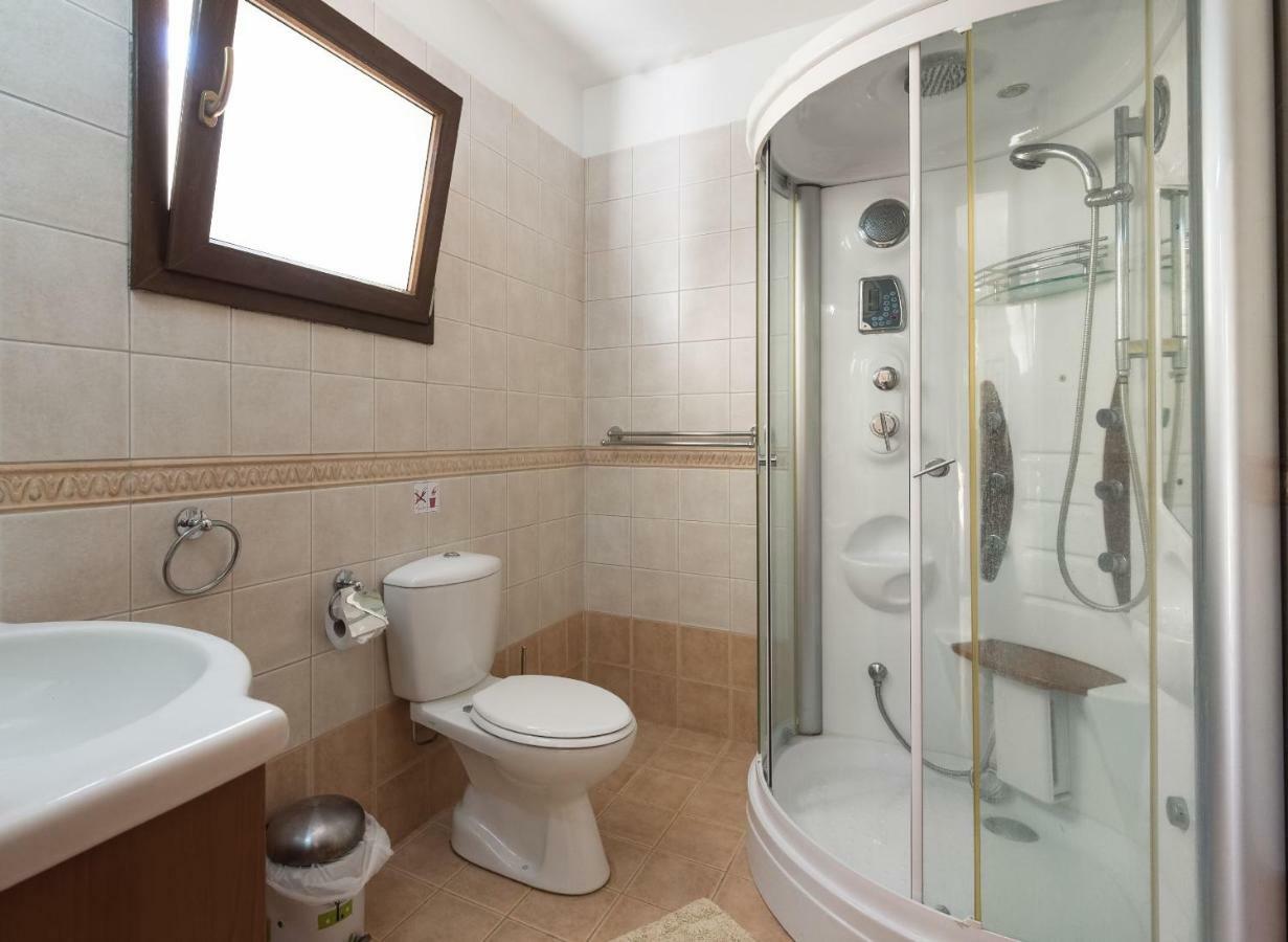 Villa Tsikkos Tria Polis Extérieur photo