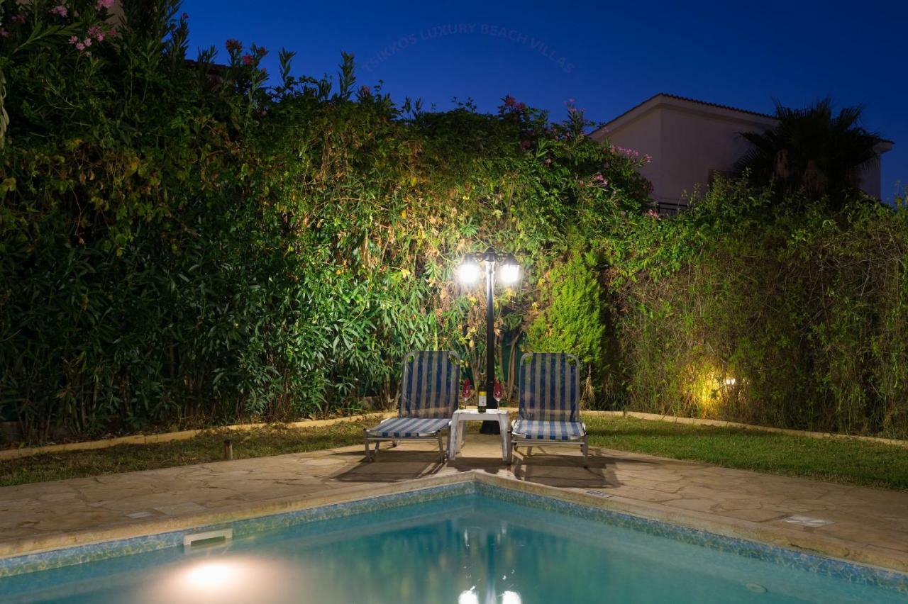 Villa Tsikkos Tria Polis Extérieur photo